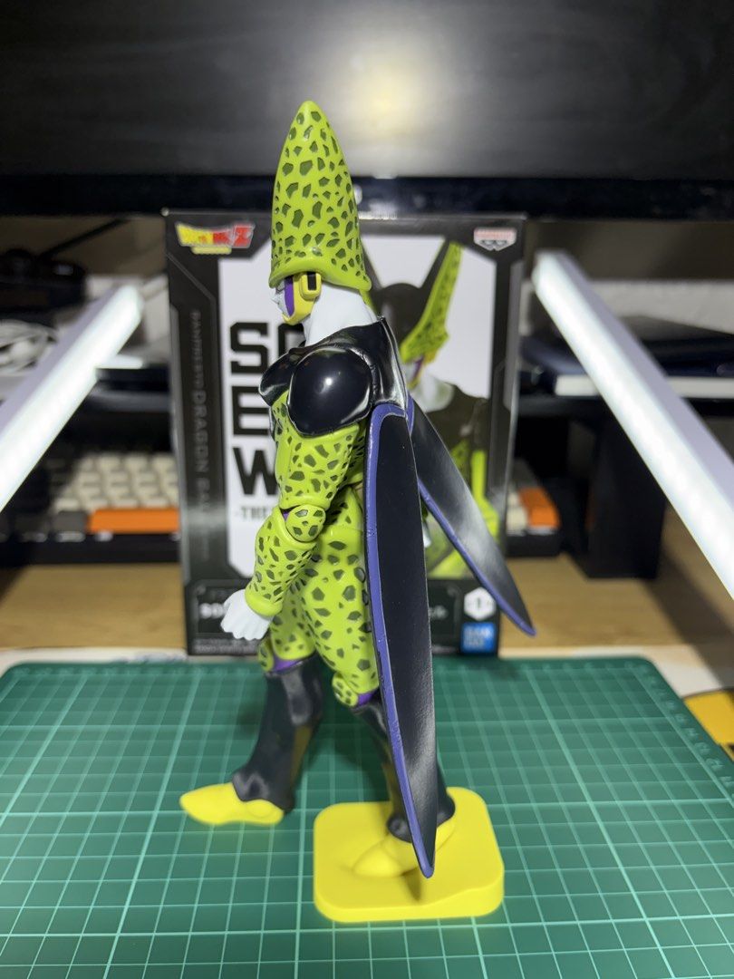 Dragon Ball Z Solid Edge Works - Cell (Banpresto) BIB (Category: Figurines & Statues) located in Marikina City. Submitted by johncalvario (Listing ID 1448949185, Image 3). Description: Dragon Ball Z Solid Edge Works - Cell (Banpresto) Condition: BIB (Back in Box) ✅ Complete with original box ✅ Displayed only ✅ Figure is clean and well-maintained ✅ Box in good condition (see photos) ✅ No major scratches, cracks, or broken parts 📦 Inclusions: * Ce