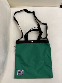 （分類：）位於 。 由 heloheloooo 提交（商品編號 1448984660，圖片 1）。簡介： 。