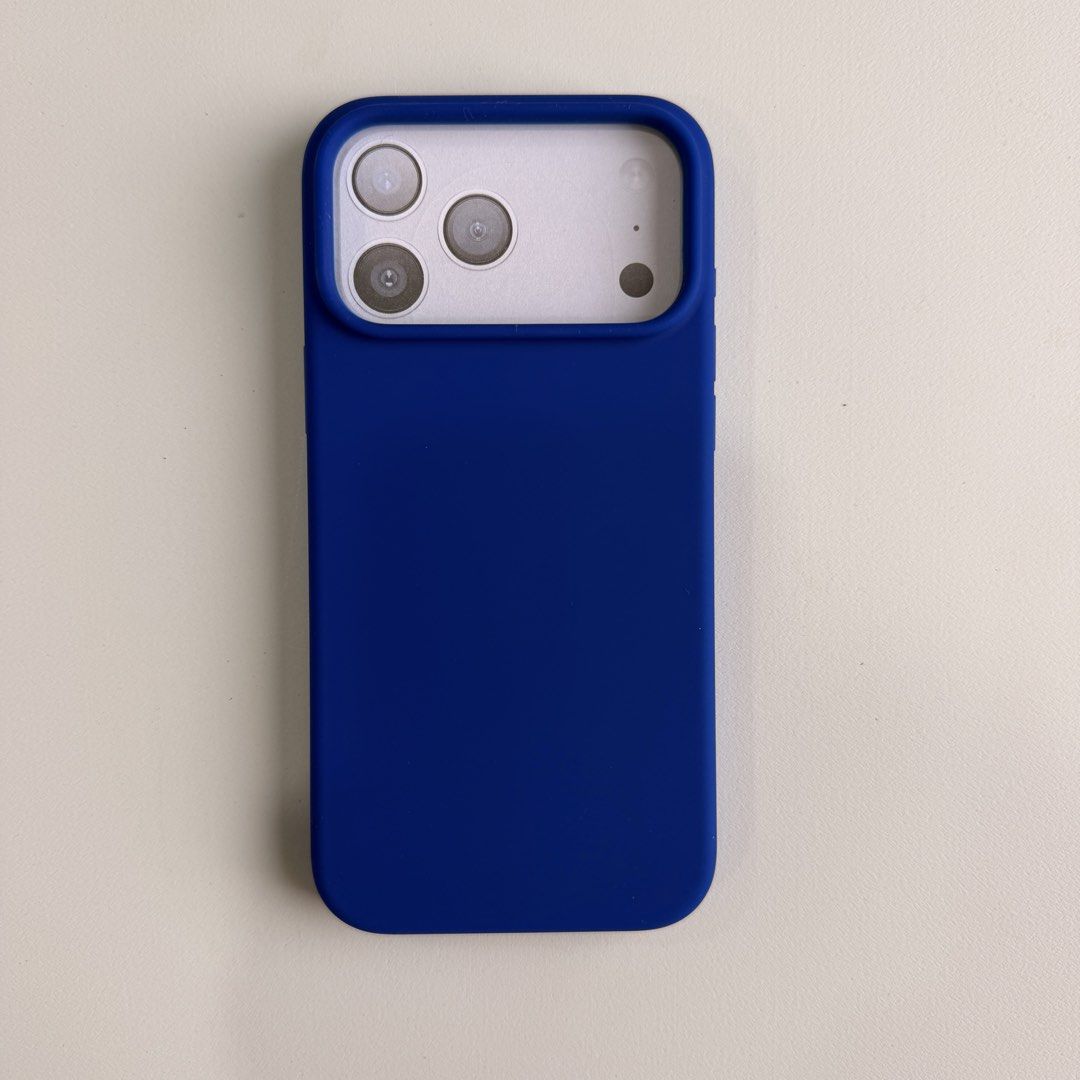 ELAGO iPhone 17 Pro Max Case in Cobalt Blue (Category: Cases & Sleeves) located in Masbate. Submitted by savedforlater (Listing ID 1448952331, Image 2). Description: ELAGO iPhone 17 Pro Max in Cobalt Blue ❀ Brand new ❀ Magnetic silicone case ❀ Purchased from the orange app for ₱1499 ❀ RFS: Accidentally bought the wrong one.