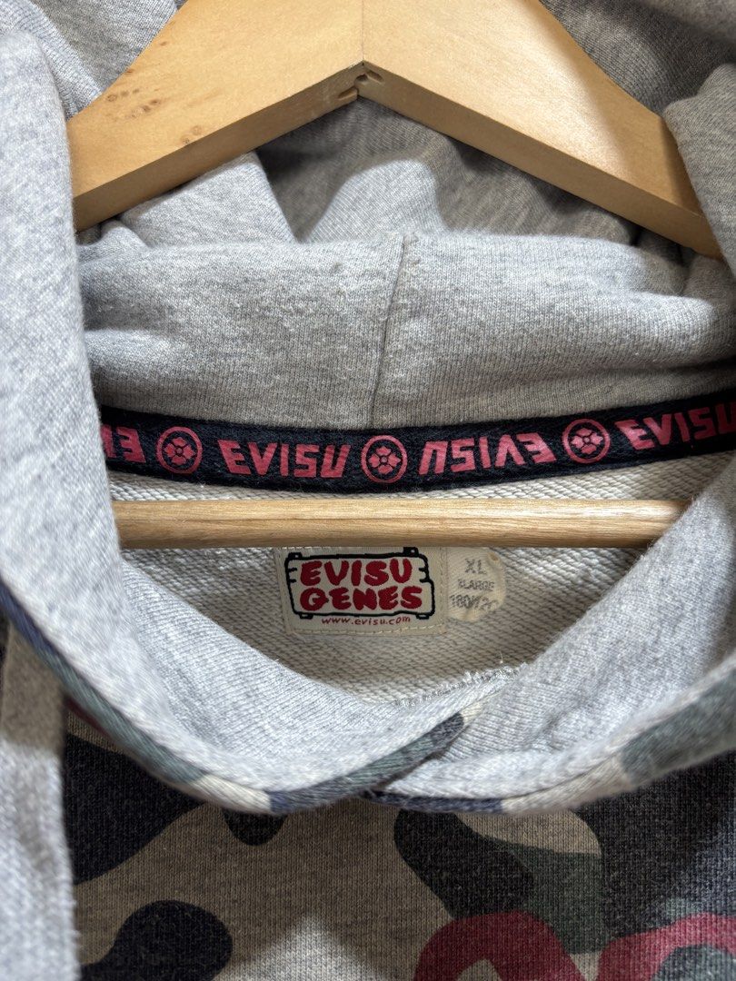 Evisu Genes Hoodie Jacket (Category: Hoodies) located in Manila. Submitted by buzz.garments (Listing ID 1448941729, Image 2). Description: Size: XL on tag Width: 22” Length: 26.5” - color may vary due to lighting. please manage your expectations-minimal and unseen flaws must be considered..