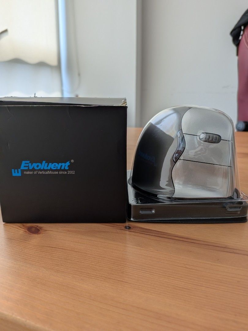 Evoluent Vertical Mouse - Ergonomic Wireless Mouse506458291516876800