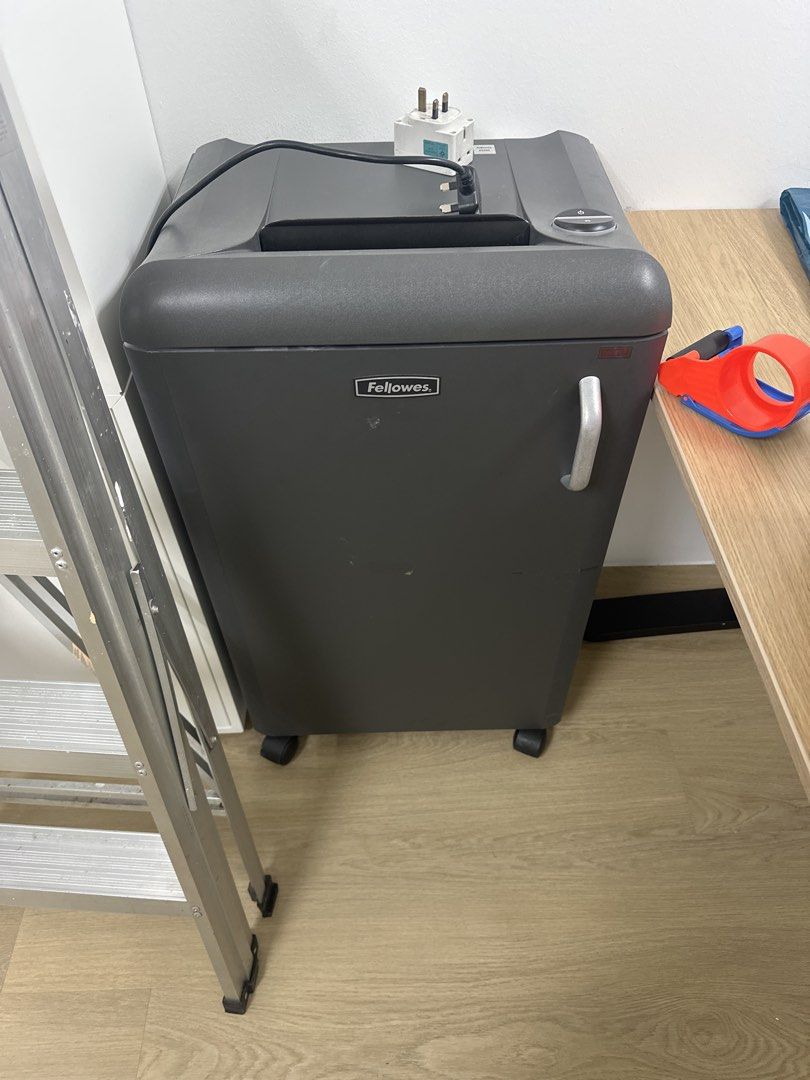 Fellowes Paper Shredder