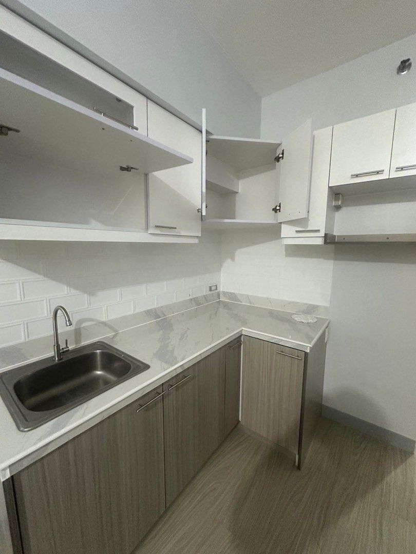For Rent Avida Towers Centera Studio (Category: Apartments & Condos) located in Taguig. Submitted by jubie_lucban214 (Listing ID 1449098472, Image 3). Description: Available for Viewing Monday-Saturday ‼️ AVIDA TOWERS CENTERA Edsa, Mandaluyong Tower 2 Studio Unit 23sqm. Furnished Interiored (Double size bed) City View Lease Price: 17K/month inclusive of dues LAST PRICE Optional Add Parking 6K/month inclusive of dues Terms: 2 Months Security Depos