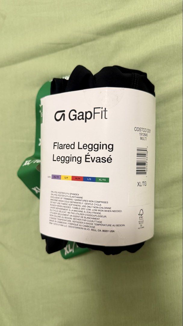 GAP flared leggings in XL (Category: Jeans) located in Manila. Submitted by chesses (Listing ID 1448943844, Image 3). Description: GAP flare leggings Black Brand new Ganda nito! but ordered incorrect size, hence selling. .