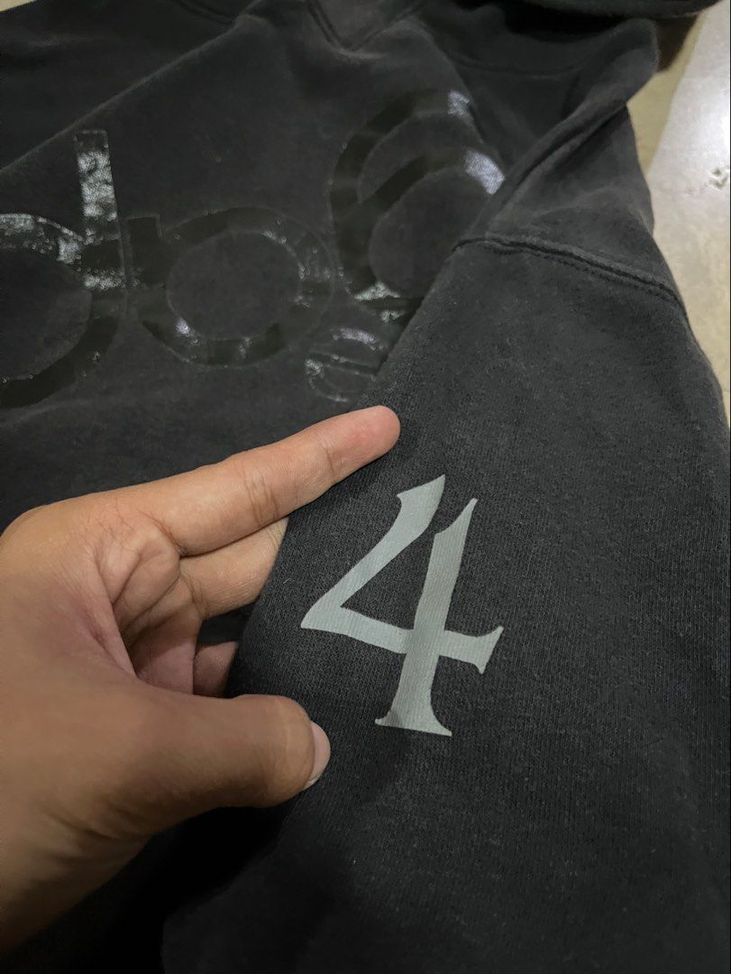 Gap x Stranger Things 4 Hoodie The Gap (Category: Hoodies) located in San Pedro. Submitted by lewisbadinas06 (Listing ID 1449001177, Image 2). Description: Gap x Stranger Things Hoodie 4 25L 22W.