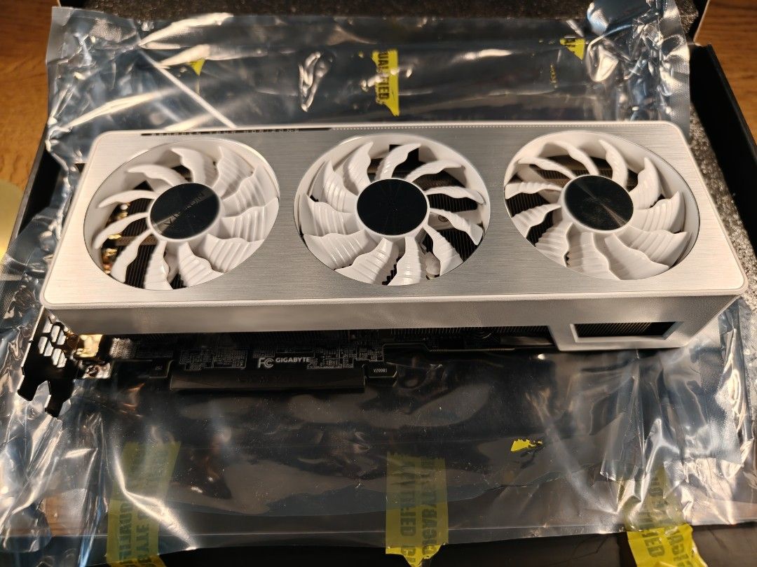 Gigabyte GeForce RTX 3070 Vision OC Graphics Card506453689904015361