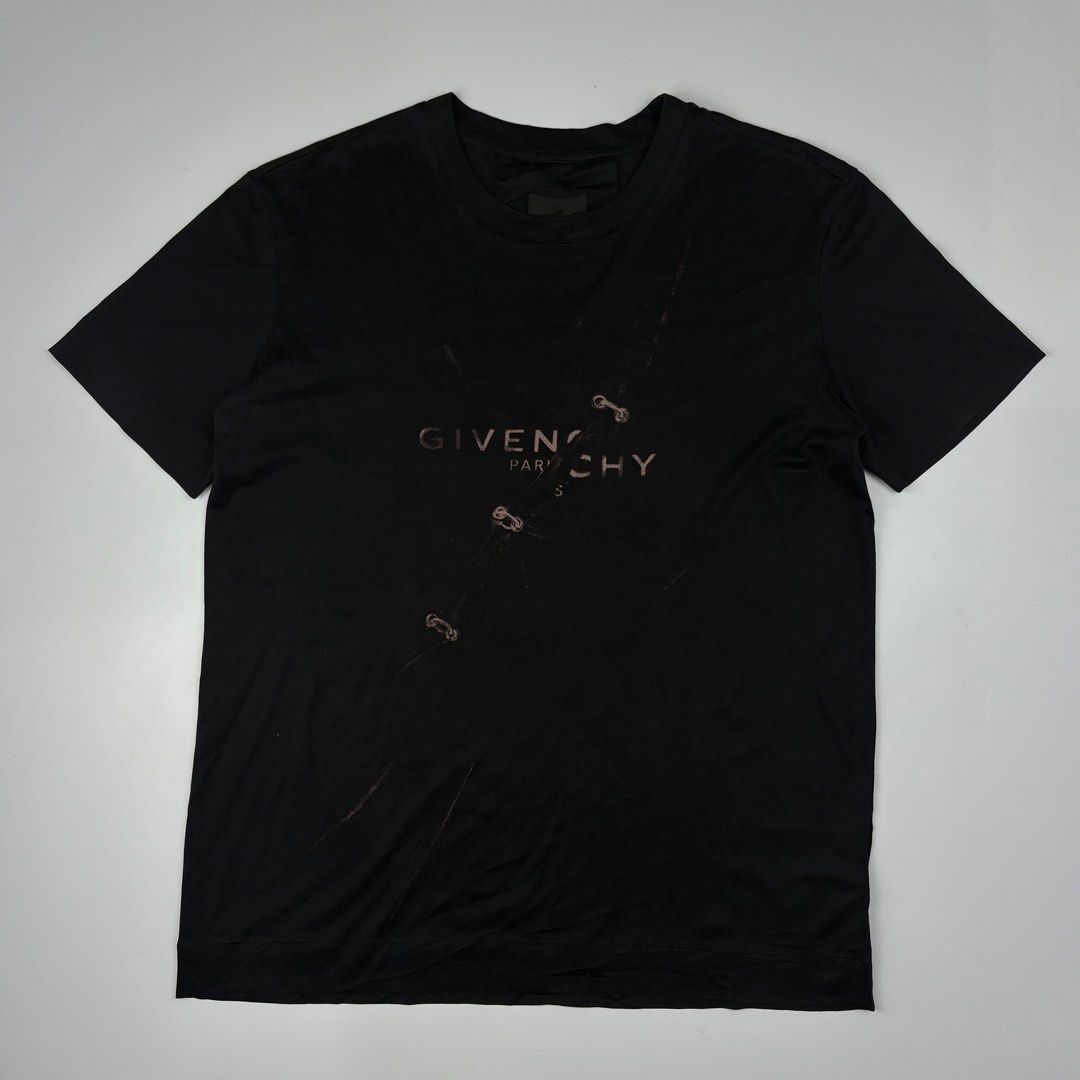 Givenchy Trompe-L'œil Effect T-Shirt (Category: Tshirts & Polo Shirts ) located in Bacolod City. Submitted by cast.archives (Listing ID 1449071778, Image 1). Description: Givenchy Trompe-L'œil Effect T-Shirt Size: Large fit Condition: Excellent Flaw: Need wash.