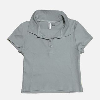 (Category: ) located in . Submitted by clothes.declutter.finds (Listing ID 1449048689, Image 1). Description: .