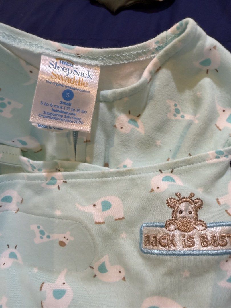 Halo SleepSack Swaddle Small Elephant Print (Category: Babies & Kids Fashion) located in Bacolod City. Submitted by declutteringjess (Listing ID 1448922843, Image 2). Description: - Halo SleepSack Swaddle - Size: Small - Adorable elephant and giraffe print - Original wearable blanket for safe and secure sleep - Convenient zipper closure for easy diaper changes - Ideal for babies aged 3-6 months - Suitable for babies weighing 10-18 lbs.