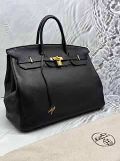 (Category: ) located in . Submitted by redrabbitluxury (Listing ID 1448929447, Image 1). Description: .