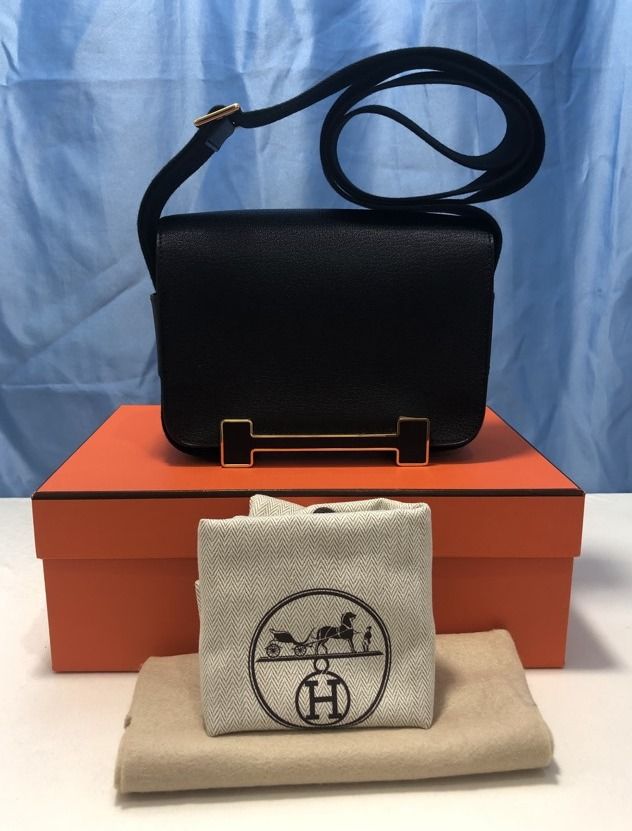 Hermes Geta Shoulder Bag (Category: Luxury Bags & Wallets) located in Quezon City. Submitted by mamaloveaminah (Listing ID 1448971123, Image 1). Description: .