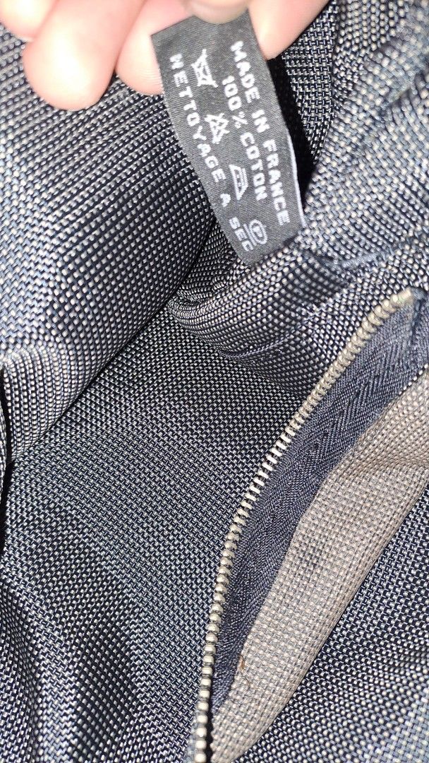 Hermes Paris Tote Bag (Category: Luxury Bags & Wallets) located in Tarlac. Submitted by missdeestar (Listing ID 1448905652, Image 3). Description: - Hermes Paris tote bag - Made in France - 100% Cotton material - Iconic Hermes logo - Interior zippered compartment - Practical and stylish for everyday use - Classic piece super low price rush only.po! no issue mine at your own risk po.. japan preloved po. not guaranteed kasi super lp na po.. .