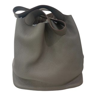 (Category: ) located in . Submitted by bonbonbags (Listing ID 1448939903, Image 1). Description: .