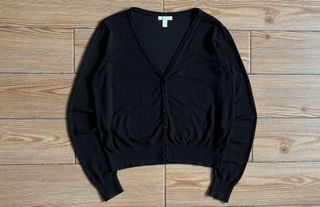 (Category: ) located in . Submitted by jnc__apparel (Listing ID 1449024114, Image 1). Description: .