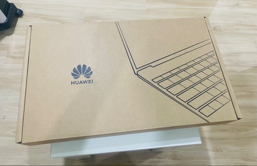 HUAWEI MateBook 14 Laptop Intel Core Ultra 5