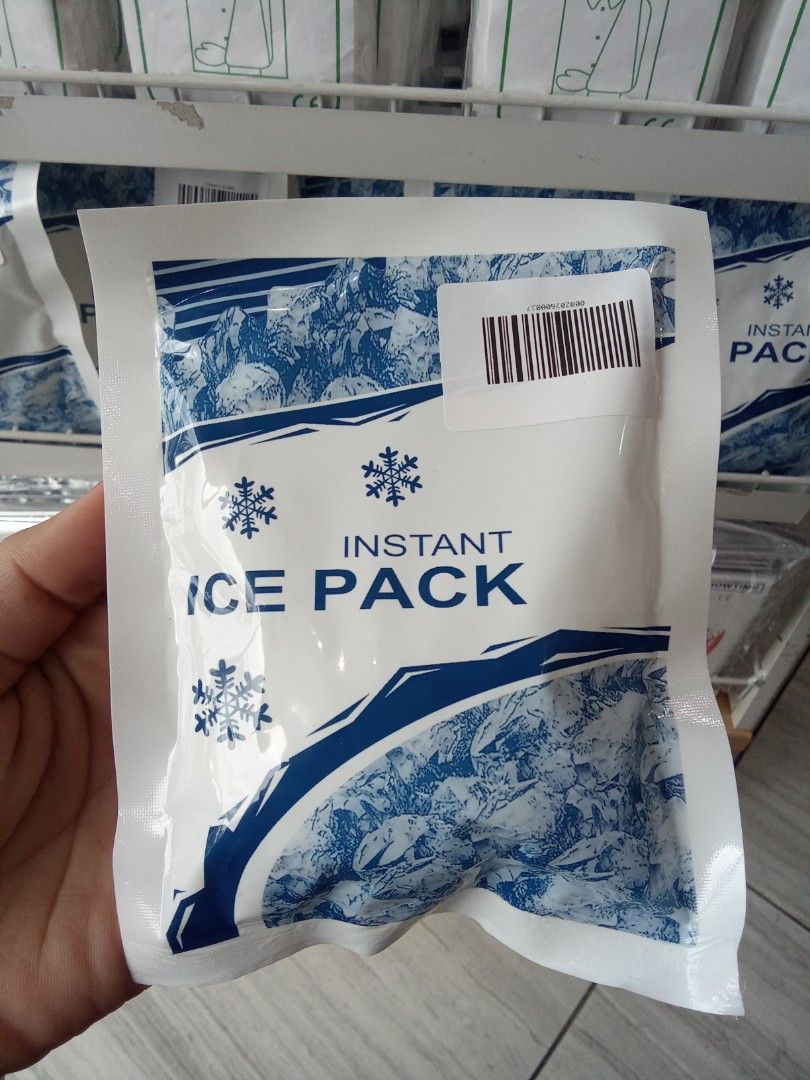 INSTANT ICE PACK FOR COLD COMPRESS (Category: Medical Supplies & Tools) located in Quezon City. Submitted by dxsshop002 (Listing ID 1448962375, Image 1). Description: CALL/VIB3R: 0962 15154 08.