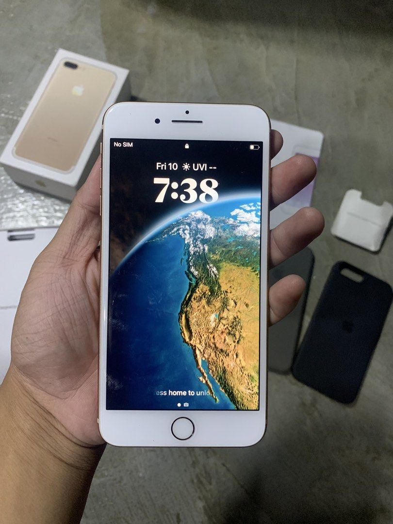 IPHONE 8 PLUS ( 256 GB ) GOLD (Category: iPhone 8 Series) located in Cebu City. Submitted by zeus.thrifts (Listing ID 1448903444, Image 2). Description: 256 GB GOLD COLOR WAY LADY PREVIOUS OWNER 85% BATTERY HEALTH NEVER BEEN REPAIRED EXCELLENT CONDITION FREE CORD AND 4 CASES COMPLETE BOX AND PAPERS LBC COURIER ISSUE : ONE SCRATCH NEAR SIM POCKET ( CHECK PICTURE ).