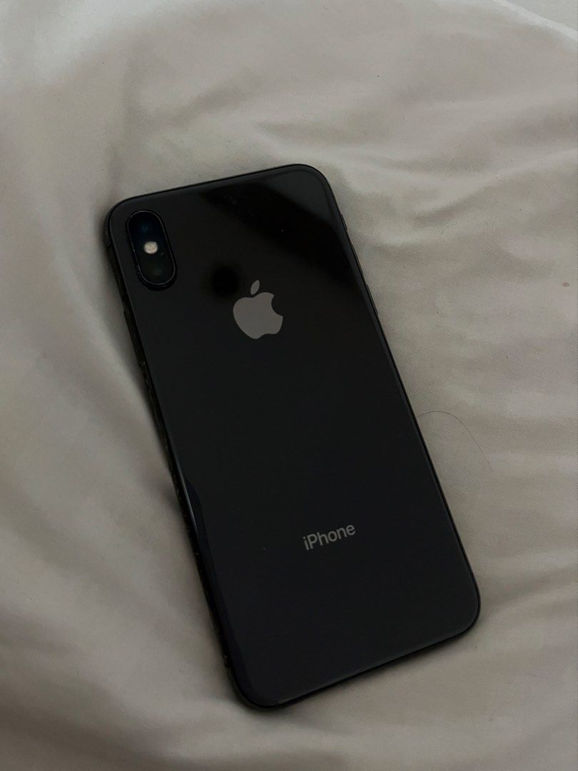 iPhone X 256 GB (Category: iPhone X Series) located in Manila. Submitted by hermes.luna_ (Listing ID 1449101039, Image 2). Description: iPhone X 256GB SpaceGray Factory Unlock Malinaw both cam nag gho ghost touch minsan lang but still nagagamit pa naman and need palitan battery nasa 3k pagawa rfs: pang milk and diaper ng baby ko.