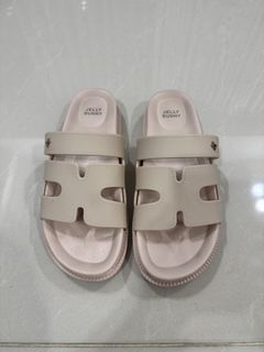 由 mimi5288 (刊登 ID 1449056046，圖片 1) 提交，位於 的 (類別：)，說明：。