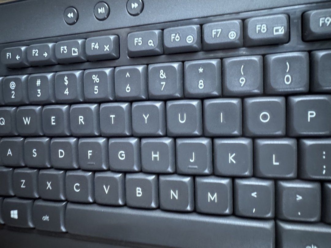 Logitech keyboard and mouse k540 m330506318242448691201
