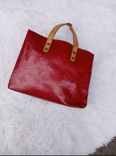 (Category: ) located in . Submitted by shoptokyothrift (Listing ID 1449016439, Image 1). Description: .
