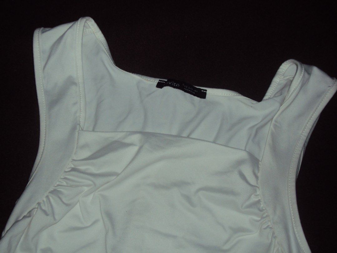 Lovito White Ruched Asymmetric Tank Top (Category: Shirts) located in Candon. Submitted by czaeya (Listing ID 1449009536, Image 2). Description: .