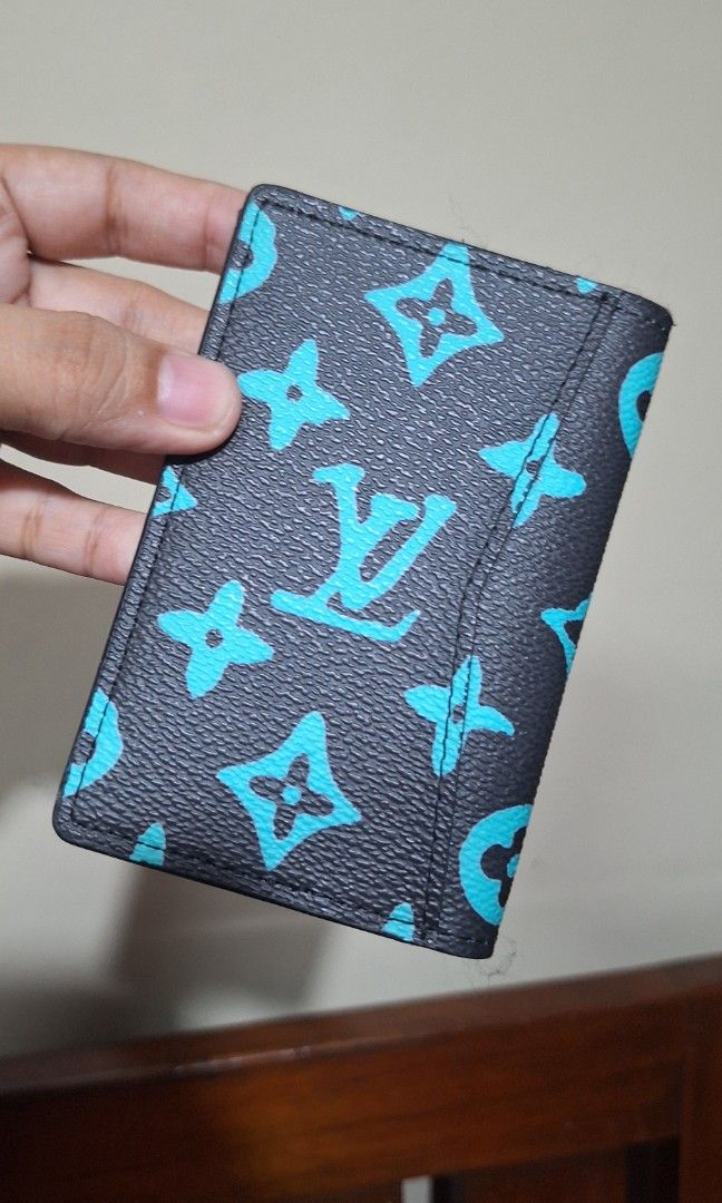 LV card holder (Category: Luxury Bags & Wallets) located in Quezon City. Submitted by little.tinderella (Listing ID 1448938474, Image 2). Description: NGA, please self authenticate, LV card holder wallet, maayos pa po ang condition mga sis..