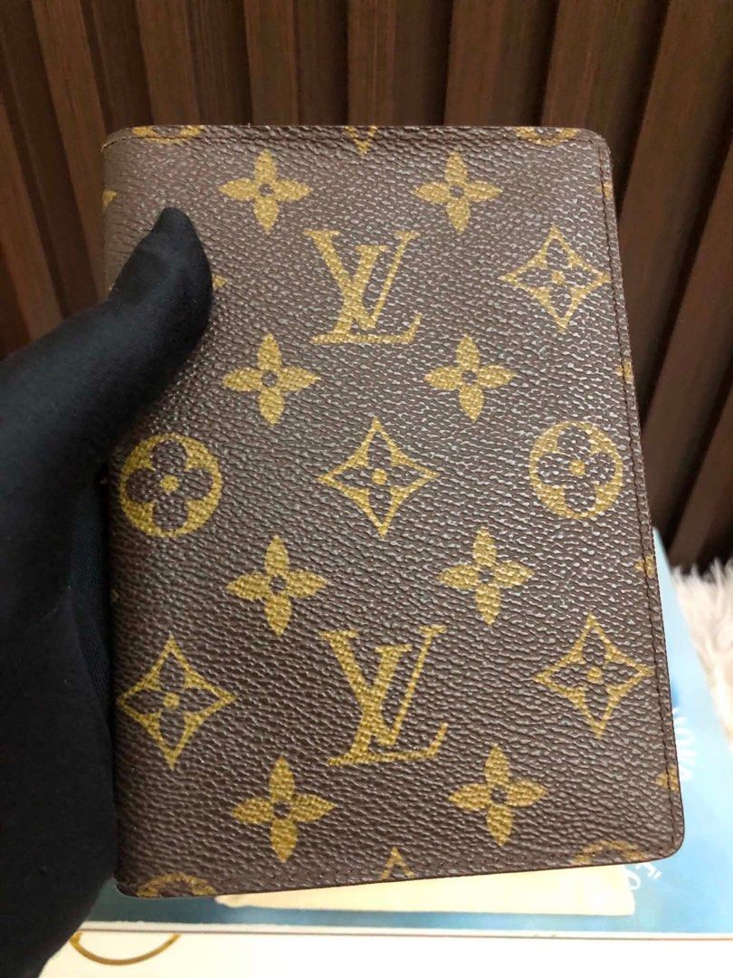 LV Mono Passport Holder (Category: Luxury Bags & Wallets) located in Pasay City. Submitted by cpb__ (Listing ID 1449010461, Image 1). Description: Preowned Authentic with dustbag.