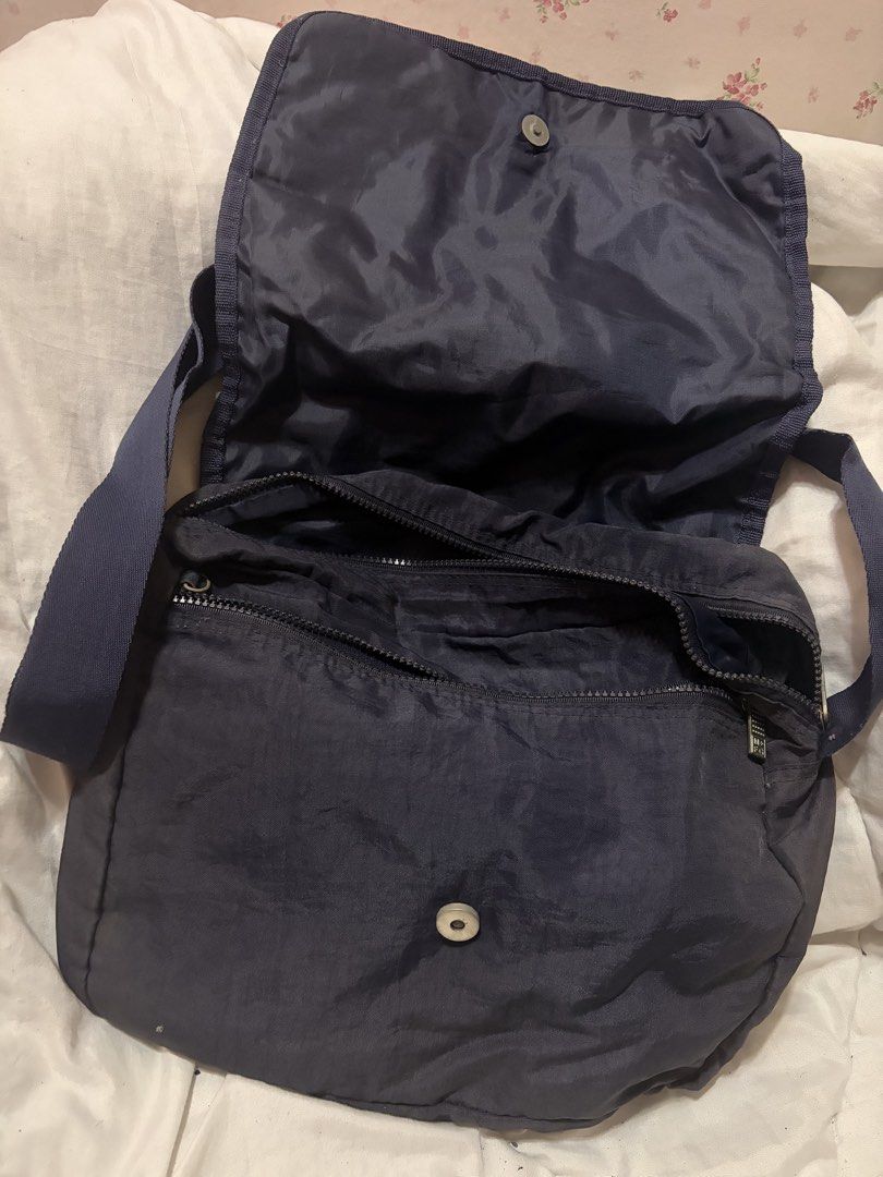 Marithe Francois Girbaud Navy Blue Messenger Bag (Category: Luxury Bags & Wallets) located in Malabon City. Submitted by pbjsandowichi (Listing ID 1448929027, Image 2). Description: Mod: J&T, Lalamove Mop: Gcash, Gotyme, Maribank delivery fee will be shouldered by the buyer .