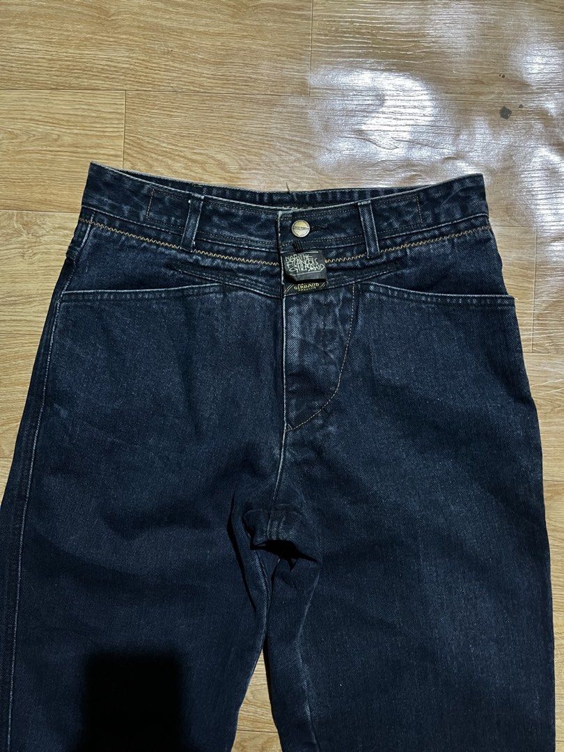 Marithe francois=girbaud y2k Jeans (Category: Jeans) located in Zamboanga. Submitted by alterramz08 (Listing ID 1449083457, Image 3). Description: Marithe francois=girbaud y2k Jeans Size 28 Length 41 Hem 11 Leg Opening 7.5 Excellent Condition Price : 800 Pesos .