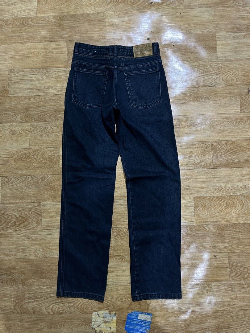 Marithe francois=girbaud y2k Jeans (Category: Jeans) located in Zamboanga. Submitted by alterramz08 (Listing ID 1449083457, Image 2). Description: Marithe francois=girbaud y2k Jeans Size 28 Length 41 Hem 11 Leg Opening 7.5 Excellent Condition Price : 800 Pesos .