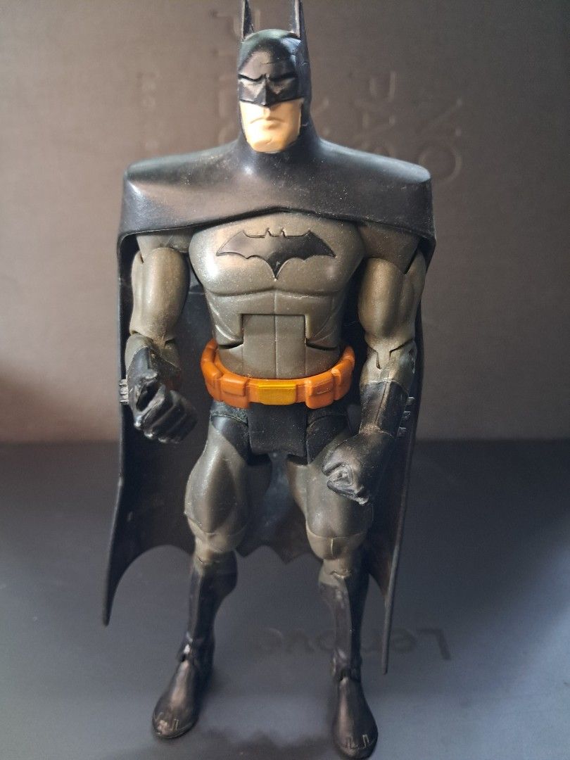 Mattel Batman Animated (Category: Figurines & Statues) located in Quezon City. Submitted by guss.r (Listing ID 1449052760, Image 3). Description: 1/12, good condition..