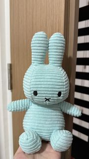 (Category: ) located in . Submitted by sellingmythingssssss (Listing ID 1448984725, Image 1). Description: .