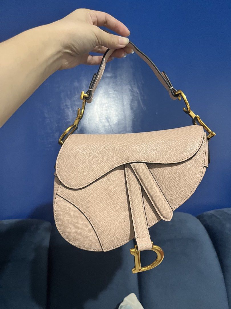 Mini Saddle (Category: Luxury Bags & Wallets) located in Baguio. Submitted by vintagegurlie (Listing ID 1448926981, Image 1). Description: firm price no issue, pink leather, suede inner REP ONLY, not auth hk bought.