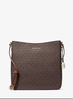 (Category: ) located in . Submitted by dans__preloved (Listing ID 1449098533, Image 1). Description: .
