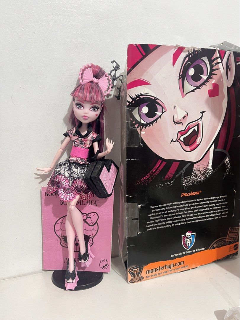 BIDDING MONSTER HIGH DRACULAURA MONSTER EXCHANGE (Category: Figurines & Statues) located in Taguig. Submitted by declutterwmeee1 (Listing ID 1448934036, Image 1). Description: Current offer:6,5k Will be closing the deal tomorrow 11:59pm Complete Can do same day delivery .