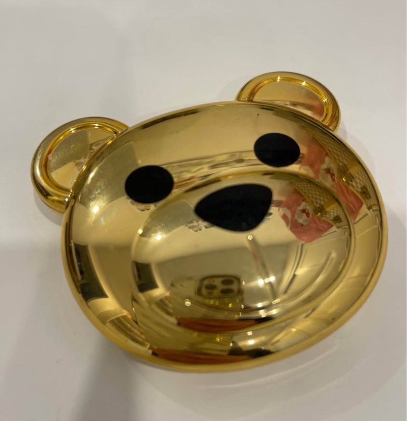 Moschino x Sephora Bear Highlighter (Category: Makeup) located in Quezon City. Submitted by cheerupbby (Listing ID 1449096237, Image 2). Description: Stored properly and kept well. Will ship when I get back home to the Philippines in October/November 2026. I will only bring what is SOLD. Half payment accepted with no cancellation. All makeup is crossposted on marketplace 🇨🇦 and nowhere else. 📍 QC Can ship thru lalamove or j&t.