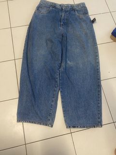(Category: ) located in . Submitted by bundlethrift.com (Listing ID 1448917644, Image 1). Description: .