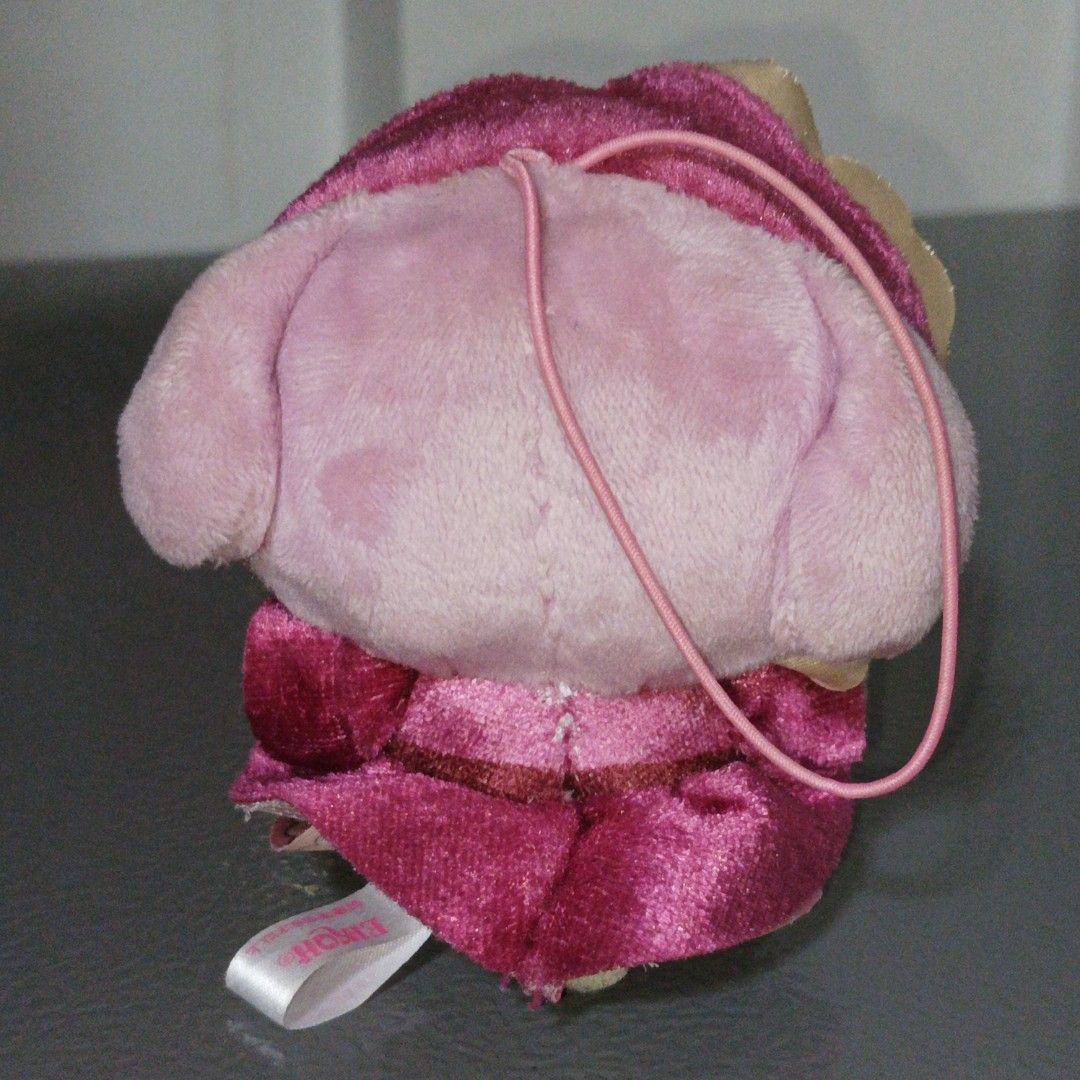 My Melody Classical Antique Doll Charm (Category: Character Goods) located in Mapandan. Submitted by xxrdstffsxx (Listing ID 1449029834, Image 2). Description: .