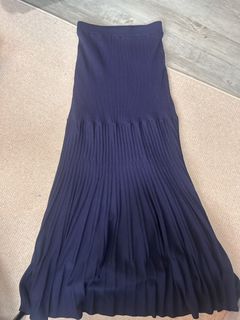 (Category: ) located in . Submitted by luxcollectionbyjy (Listing ID 1449017318, Image 1). Description: .