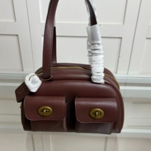 (Category: ) located in . Submitted by outlet_seller_jennie (Listing ID 1449103693, Image 1). Description: .