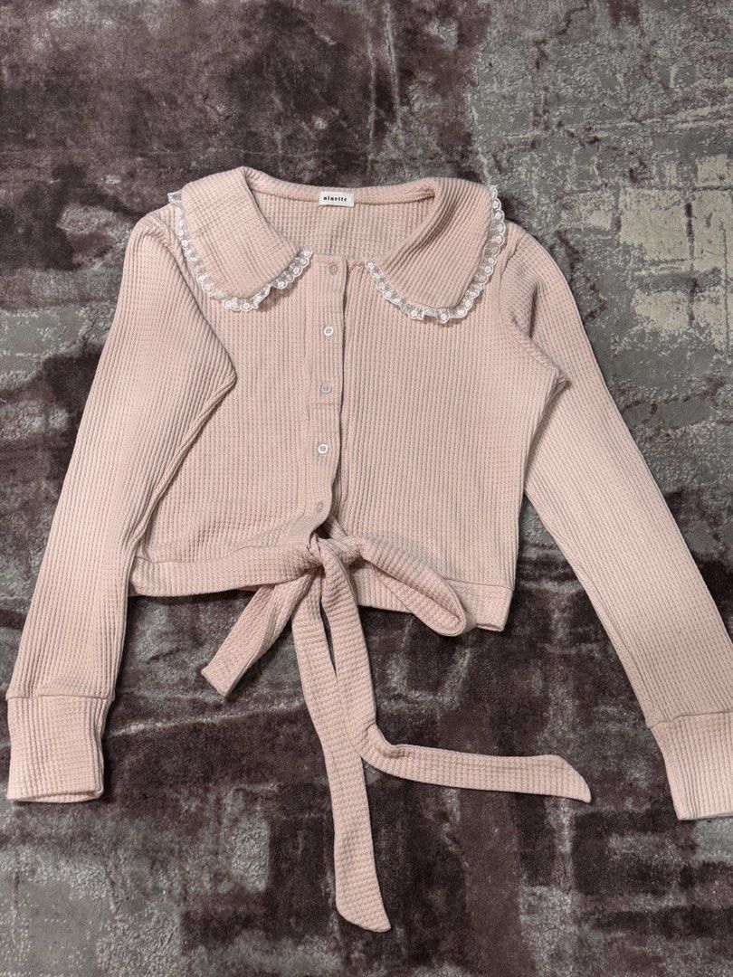 Ninette Cardigan Lace Coquette Pink | Cottagecore | Dolette | Sawako | Milkmaid (Kategori: Atasan) berada di Bekasi. Dikirim oleh alicepreloveds (ID iklan 1449042457, Gambar 1). Deskripsi: .