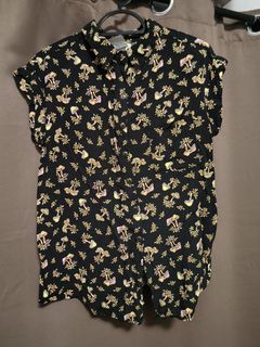 (Category: ) located in . Submitted by aemcloset (Listing ID 1449076608, Image 1). Description: .