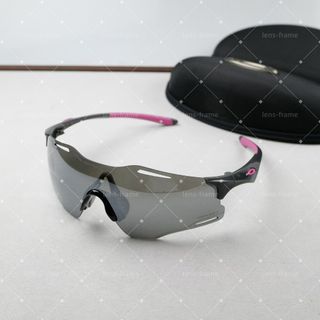 (Category: ) located in . Submitted by lens-frame-sg (Listing ID 1448968218, Image 1). Description: .