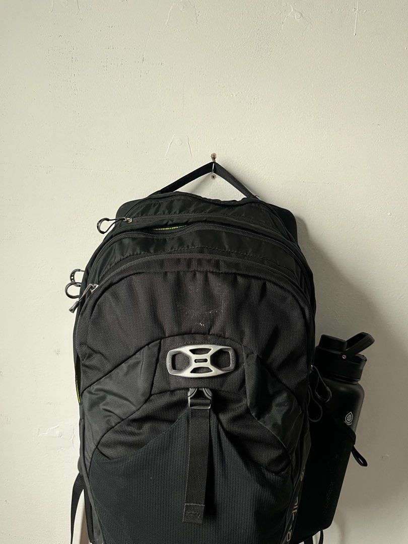 Osprey Radial 26 daypack (Category: Backpacks) located in Cagayan de Oro. Submitted by vigo999 (Listing ID 1448938923, Image 3). Description: Osprey Radial 26 daypack Black 26 Condition: 9/10 Color rate: 9/10 Issue: Faded logo but its okay magagamit padin at solid .