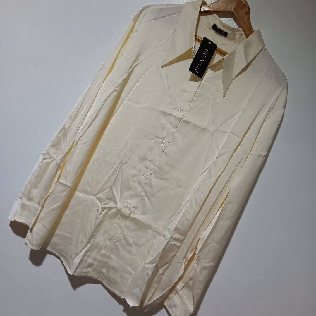 Plus size silk polo blouse (Category: Blouses) located in Binangonan. Submitted by darlen21 (Listing ID 1449068332, Image 1). Description: .