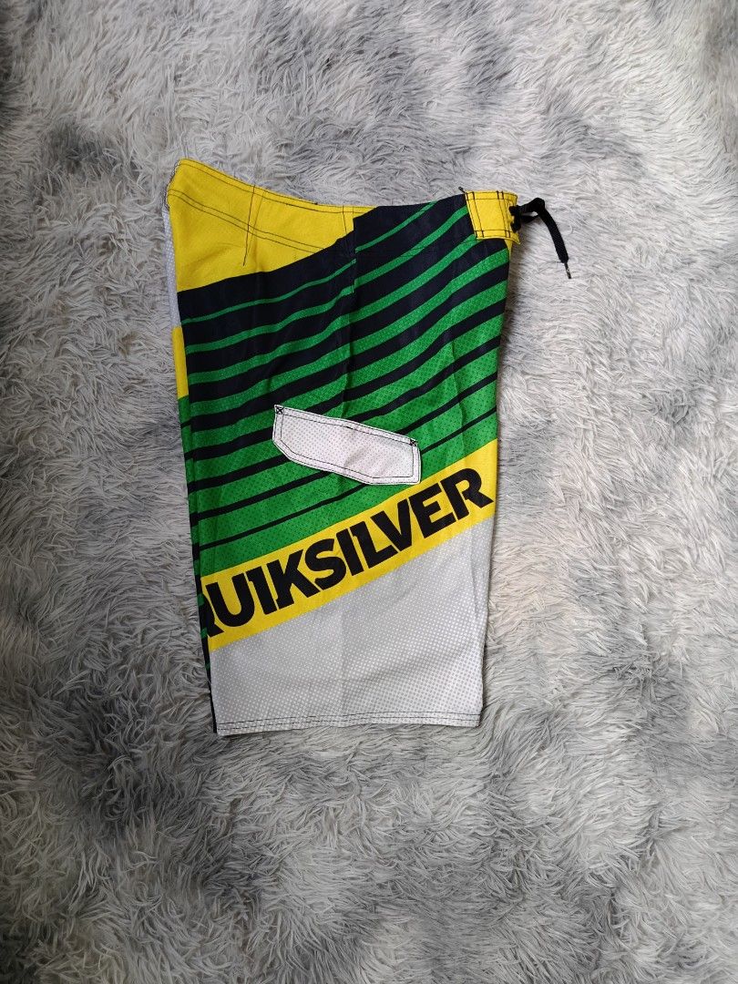 Quicksilver boardshort (Category: Activewear) located in Quezon City. Submitted by tedthrift (Listing ID 1448990331, Image 3). Description: size 28 condition 10/10 no issue like new from thriftstore all details are posting.