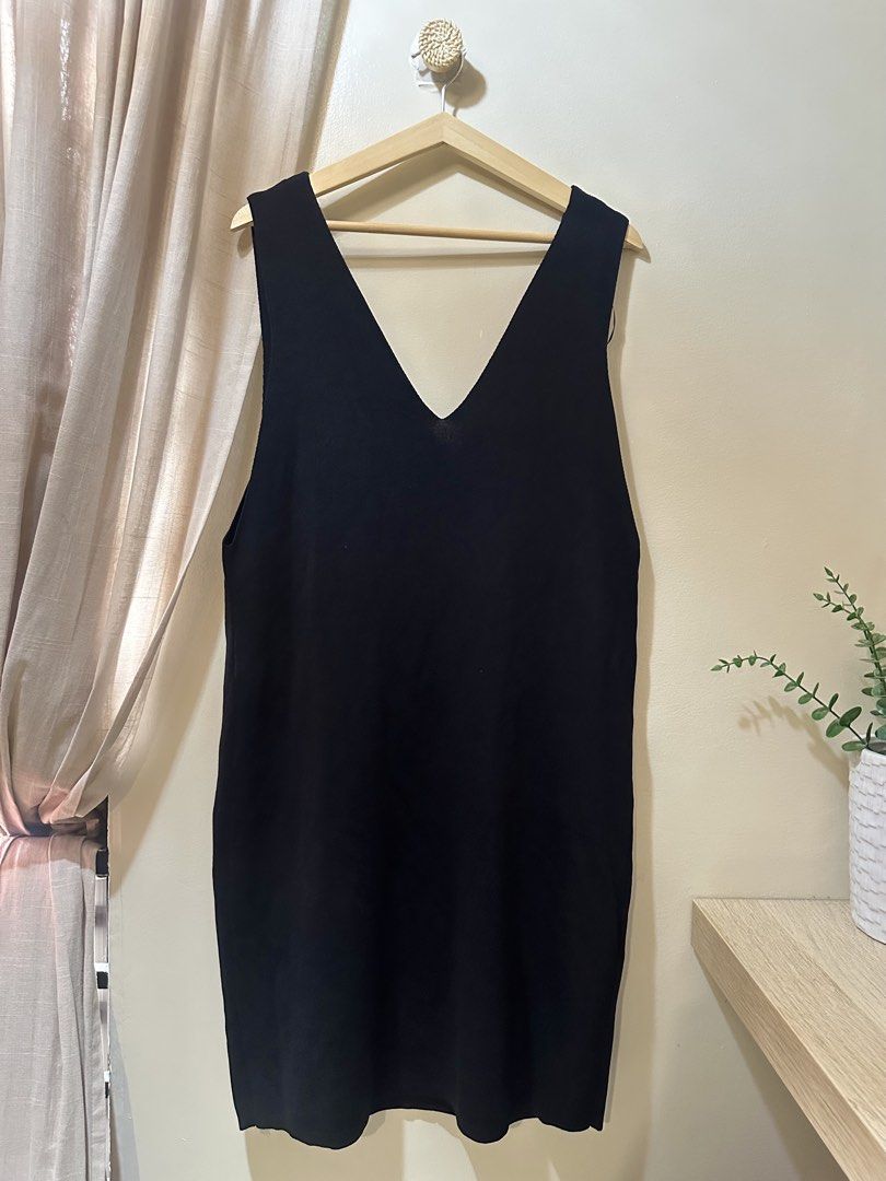 Rainbow Your Life Pinafore Dress (Category: Dresses) located in Pasig City. Submitted by lovedbymori_ (Listing ID 1449030576, Image 2). Description: large on tag. bought in Japan last yr, premium quality. worn twice, good as new ✨ feel free to buy multiple items for a bigger discount shipping courier is J&T COD is fine via Lalamove or Grab only 📍Cainta.