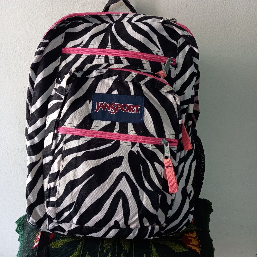 Ransel Jansport motif zebra (Kategori: Tas & Dompet Wanita) berada di City of Balikpapan. Dikirim oleh annahabiba94053 (ID iklan 1448894579, Gambar 1). Deskripsi: kondisi ok.