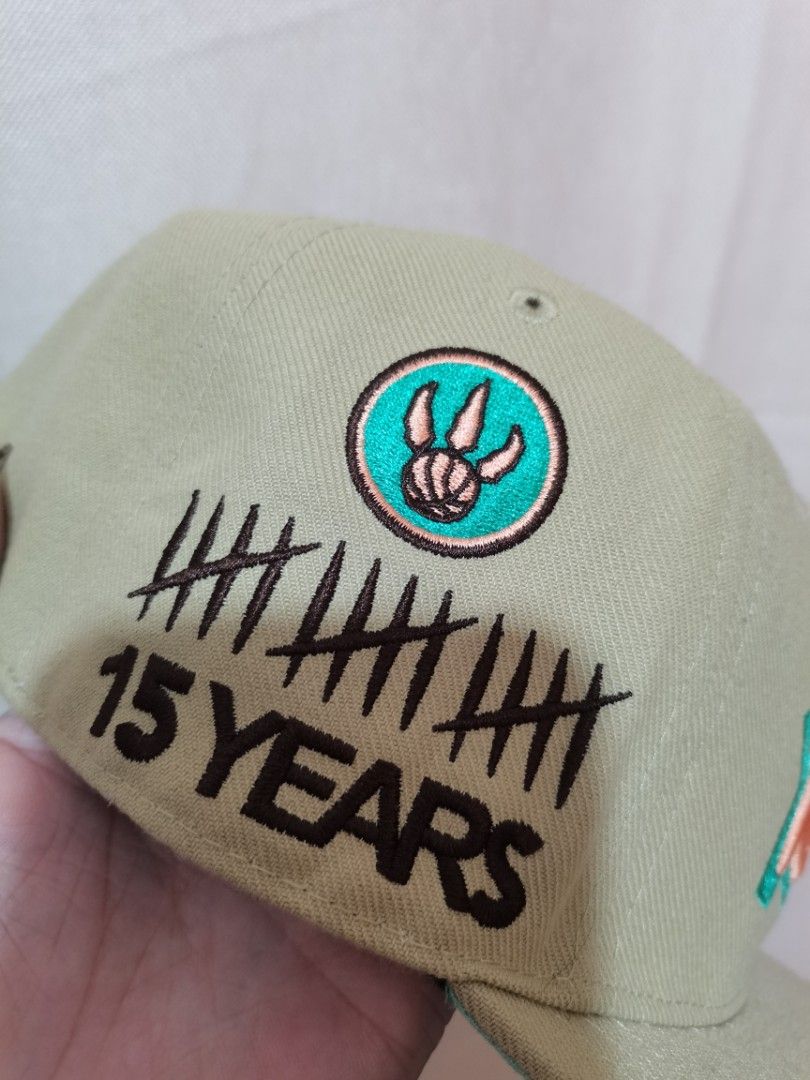 Rare Retro Toronto Raptors Mitchell and Ness Cap (Category: Caps & Hats) located in General Santos City (Dadiangas). Submitted by capitenyo (Listing ID 1449103129, Image 3). Description: Original Mitchell and Ness Cap - Retro / Old Realeased - With Side Hit Design - Flat Brim/Visor - Square Brim/Visor - Teal Green Under Visor Size - 7 3/8 (Fitted) Materials - 100% Polyester Color rate - 10/10 rare color way, Matingkad pa kulay Condition - Used, G